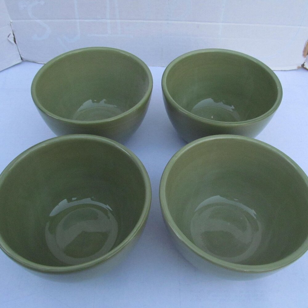 Potterybarn Green Sausalito Soup Bowls Lot of 4. New with ceramic blemishes